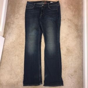 Boot cut jeans